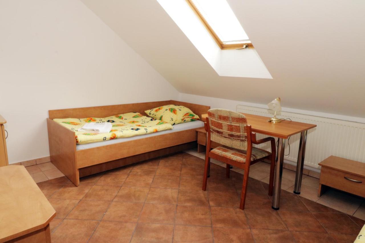 Penzion Hurka Hotel Dolni Libchavy Екстериор снимка