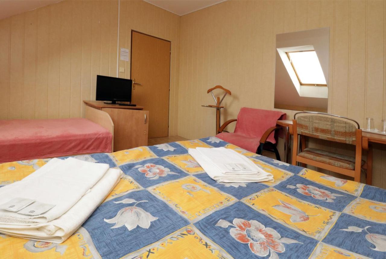 Penzion Hurka Hotel Dolni Libchavy Екстериор снимка
