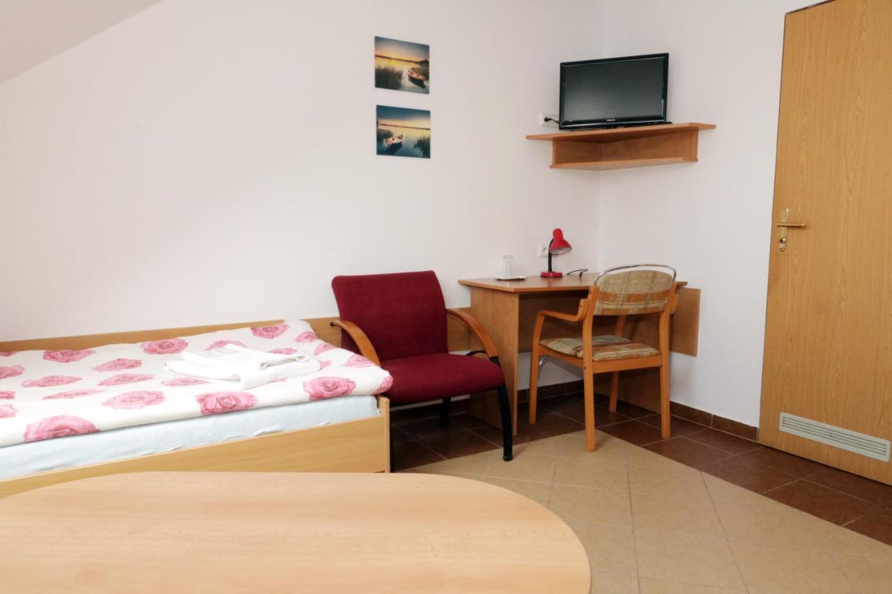Penzion Hurka Hotel Dolni Libchavy Екстериор снимка